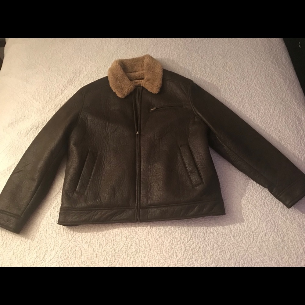 Men’s large Columbia winter bomber jacket